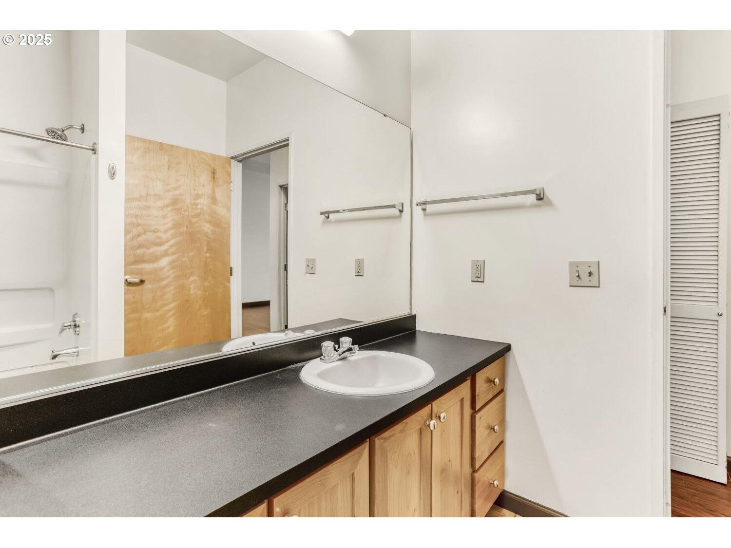 Photo #14: 172130230 Listing: Photo #14