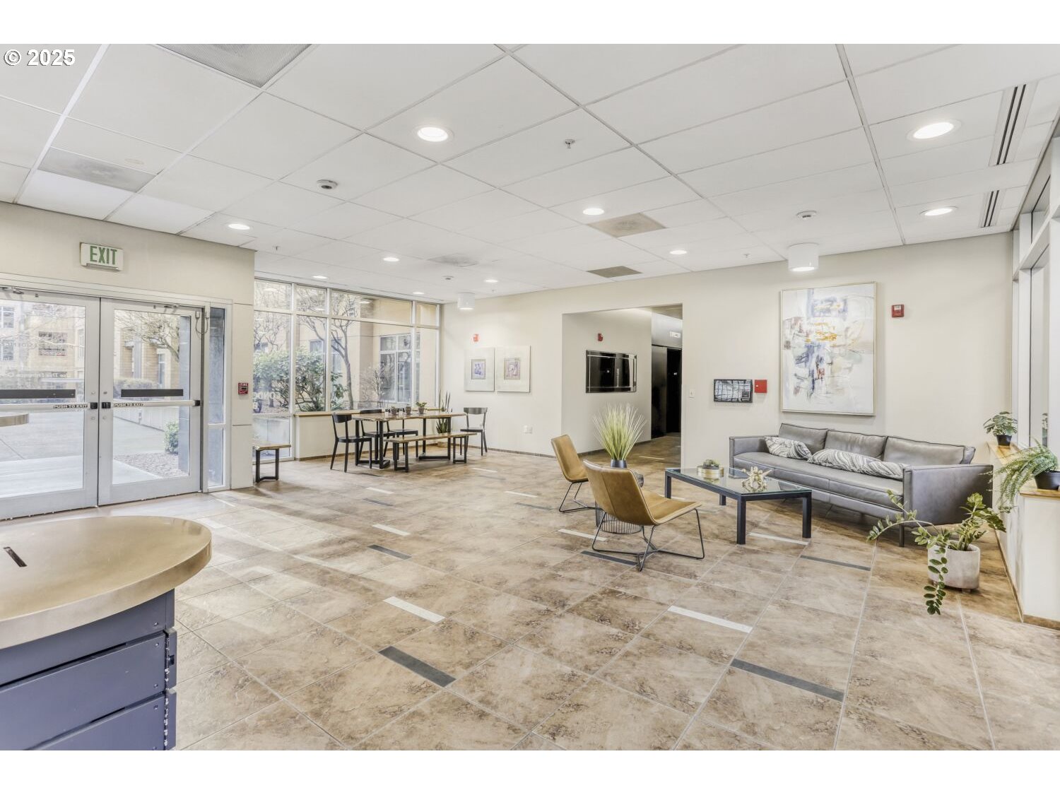 Photo #4: 172130230 Listing: Photo #4