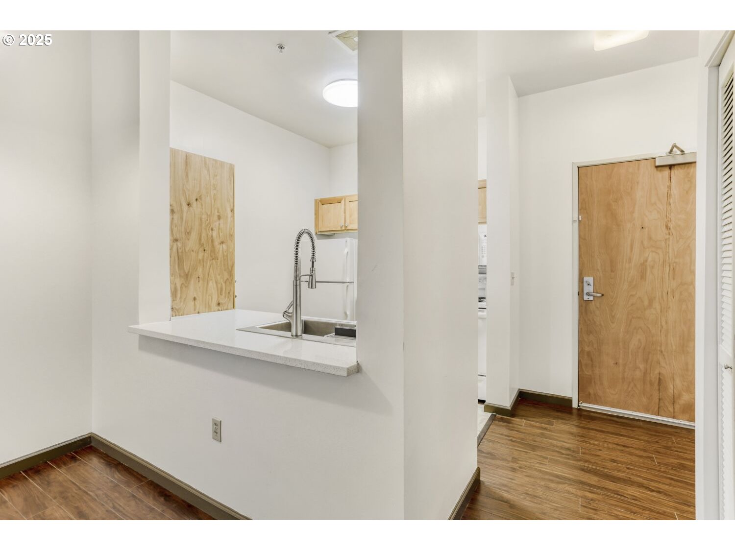 Photo #6: 172130230 Listing: Photo #6