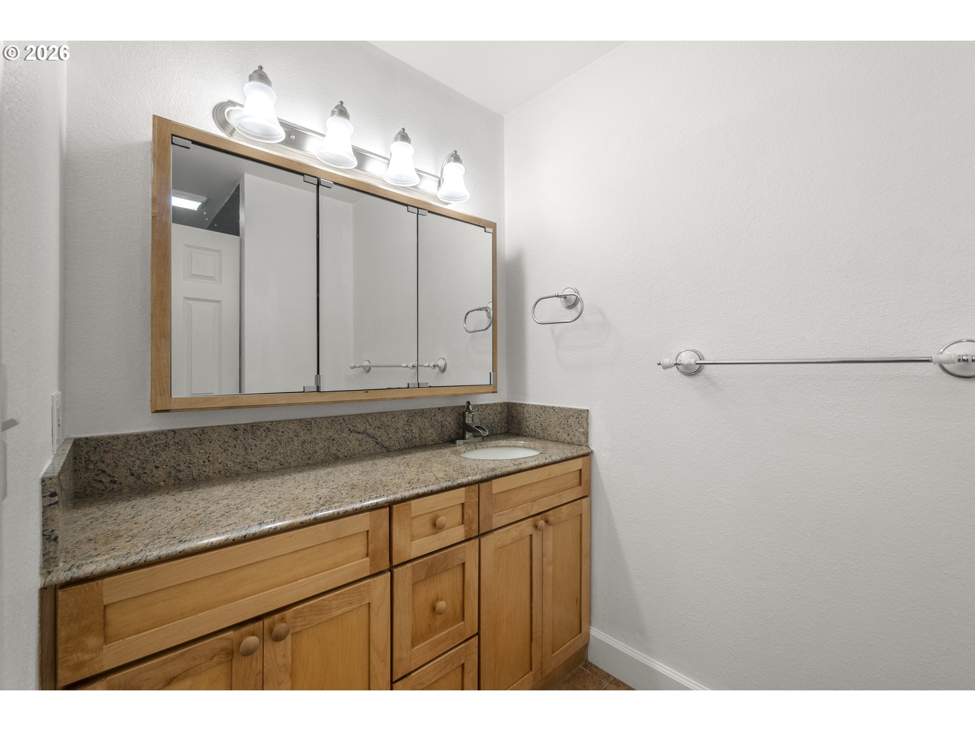 Photo #13: 172161457 Listing: Photo #13