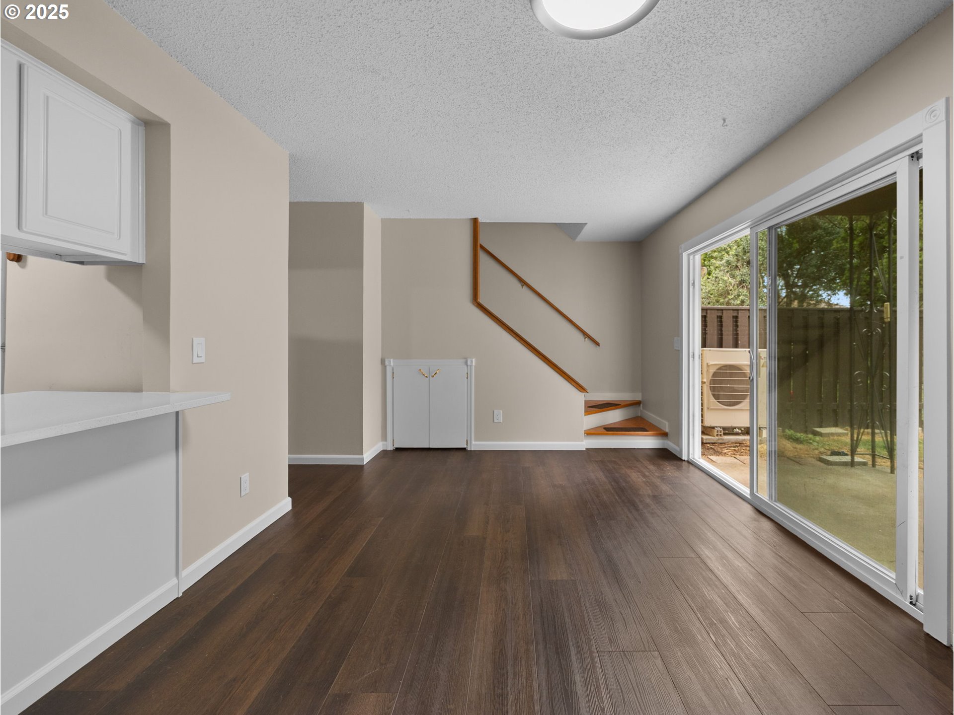 Photo #7: 172350095 Listing: Photo #7