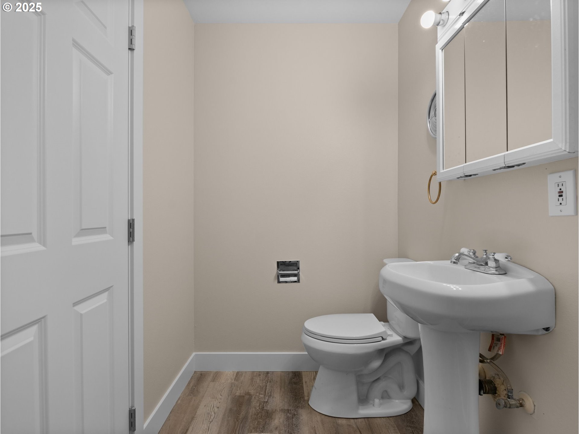 Photo #9: 172350095 Listing: Photo #9