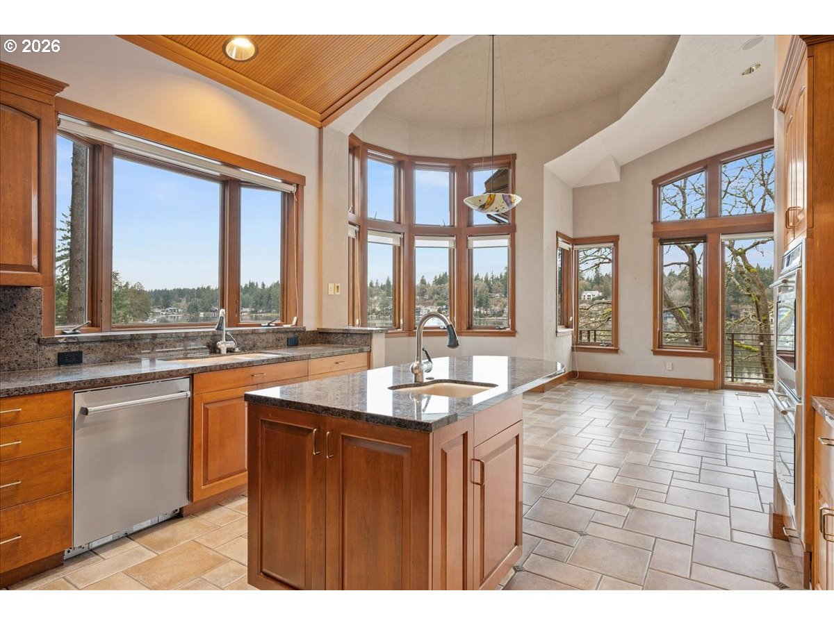 2815 ARROWHEAD CT, Lake Oswego, OR, 97034