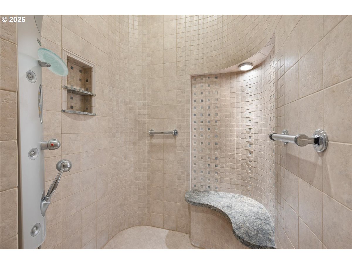 2815 ARROWHEAD CT, Lake Oswego, OR, 97034
