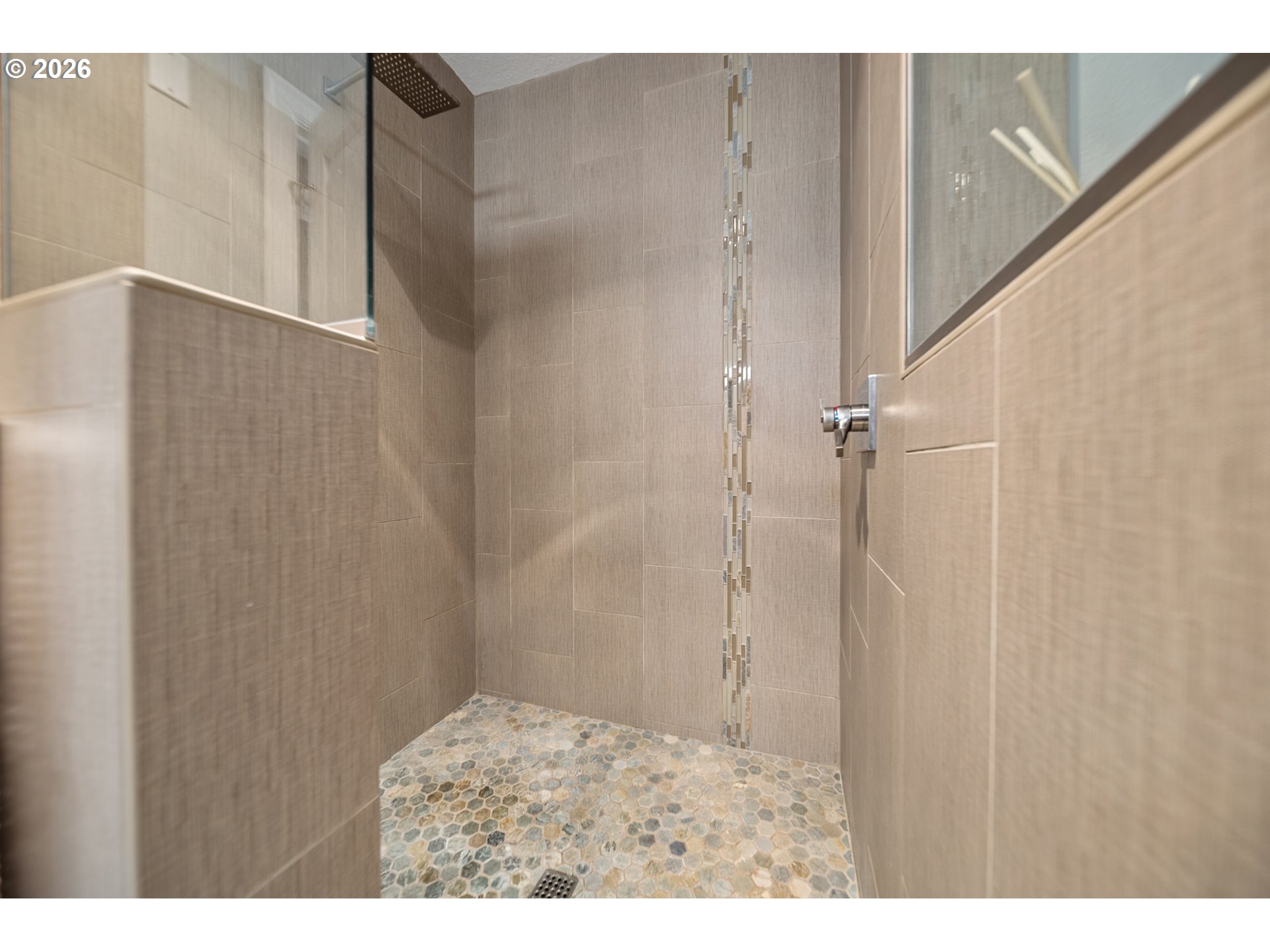 Photo #21: 172936883 Listing: Photo #21