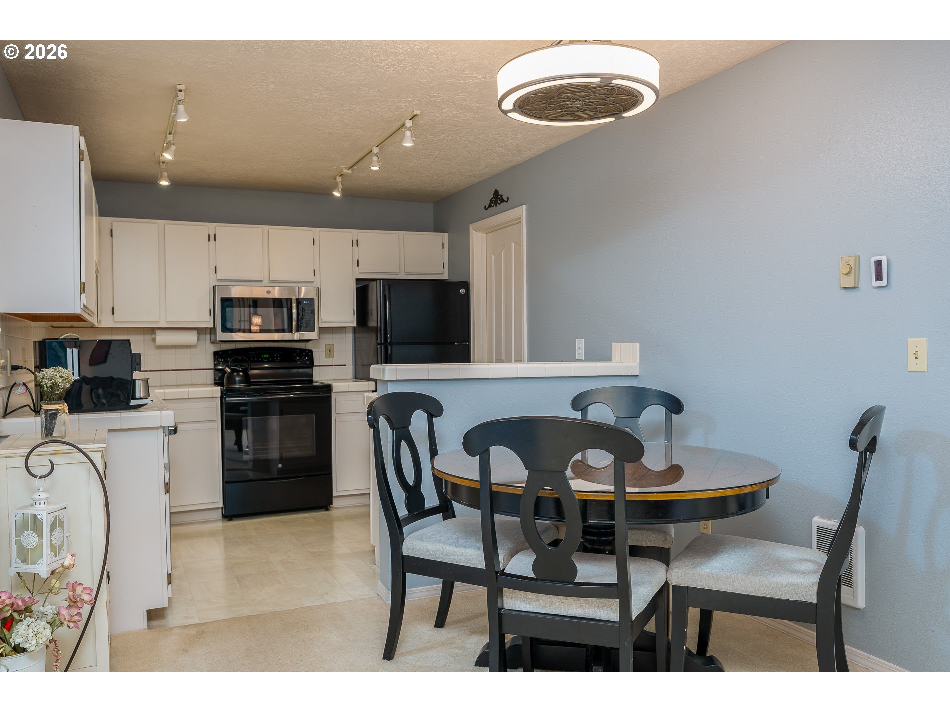 4000 CARMAN DR UNIT E-68, Lake Oswego, OR, 97035