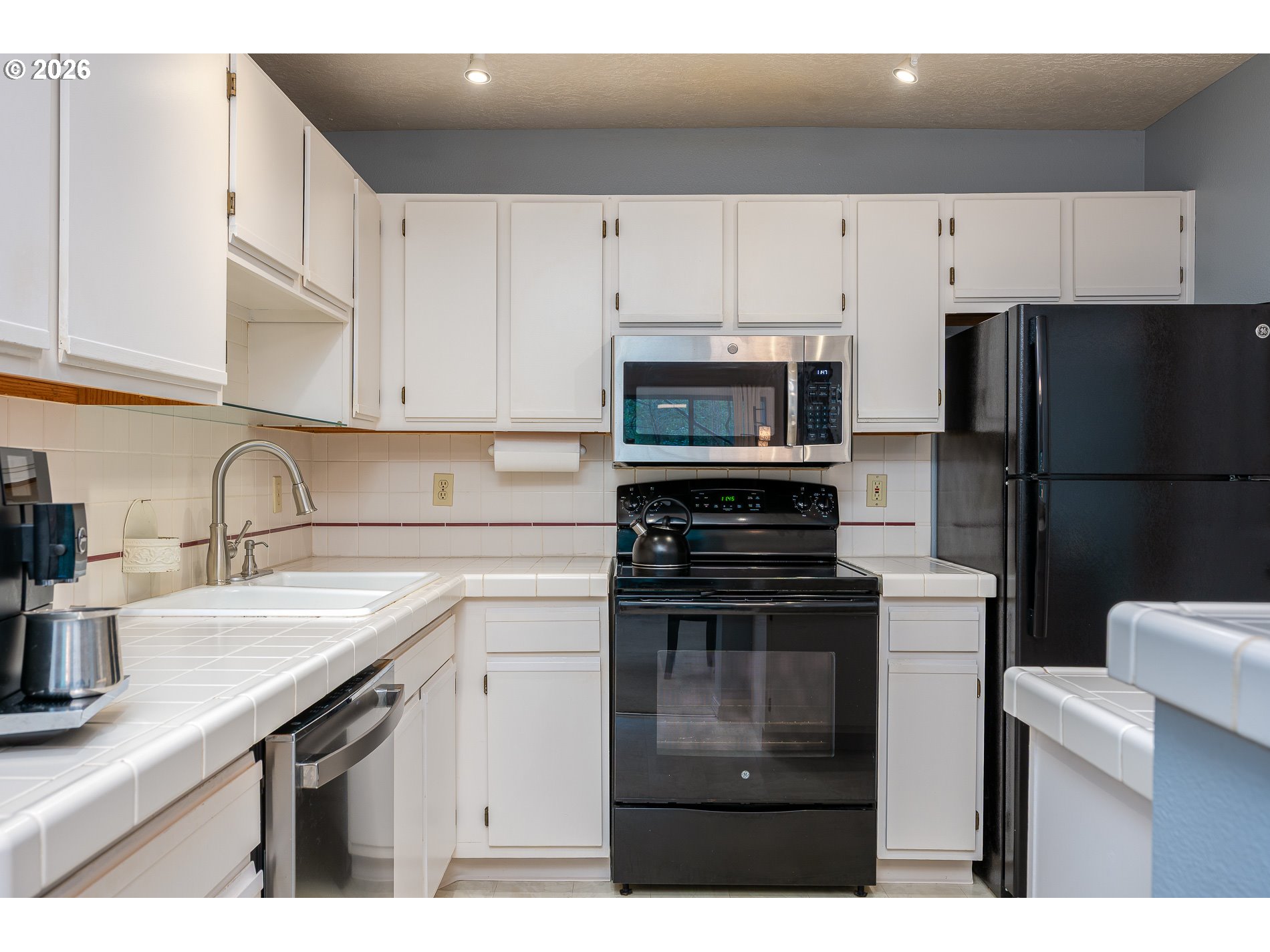 4000 CARMAN DR UNIT E-68, Lake Oswego, OR, 97035
