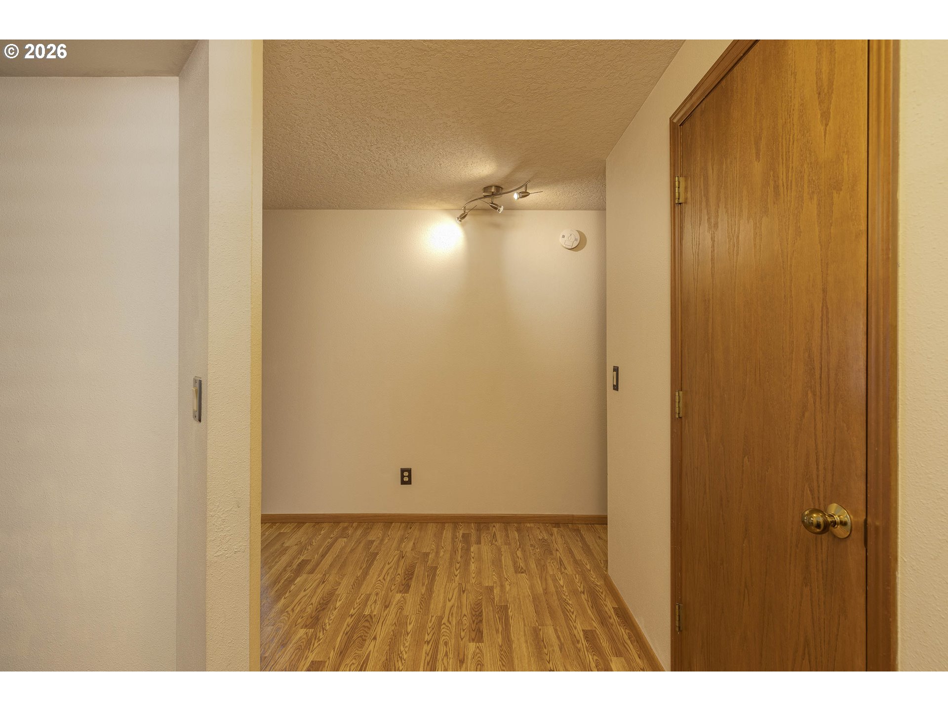 Photo #4: 173792217 Listing: Photo #4