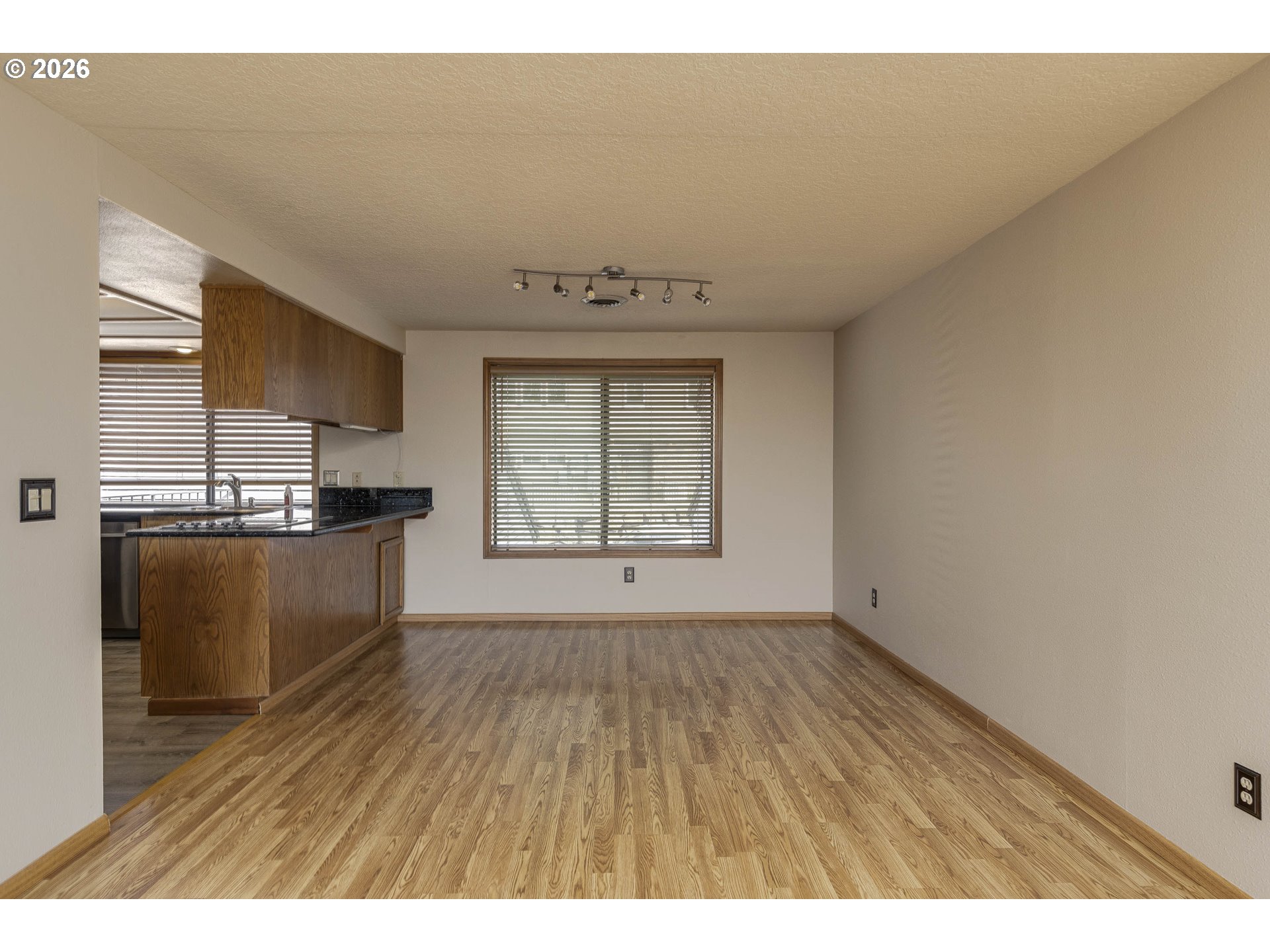 Photo #9: 173792217 Listing: Photo #9