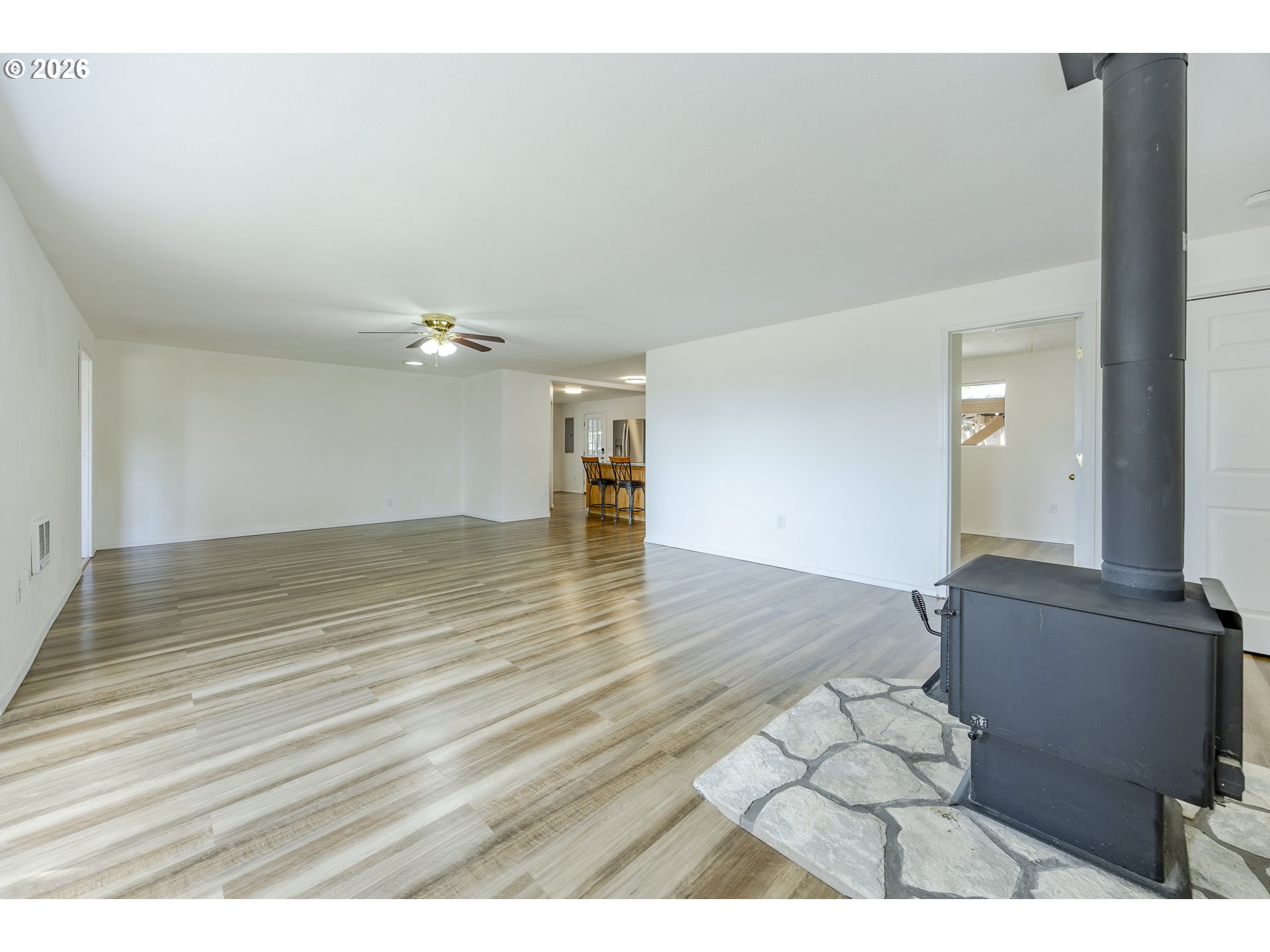 Property photo 11 of 48