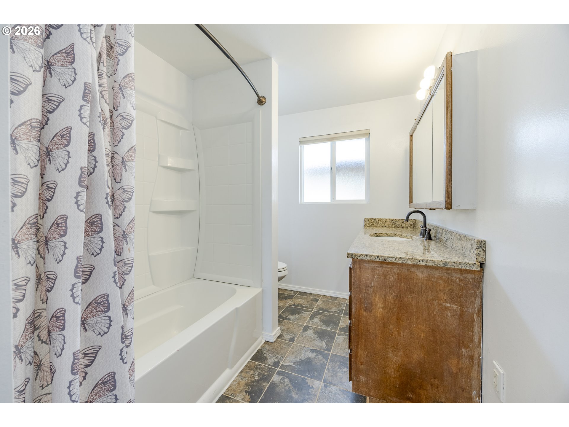 Property photo 17 of 48