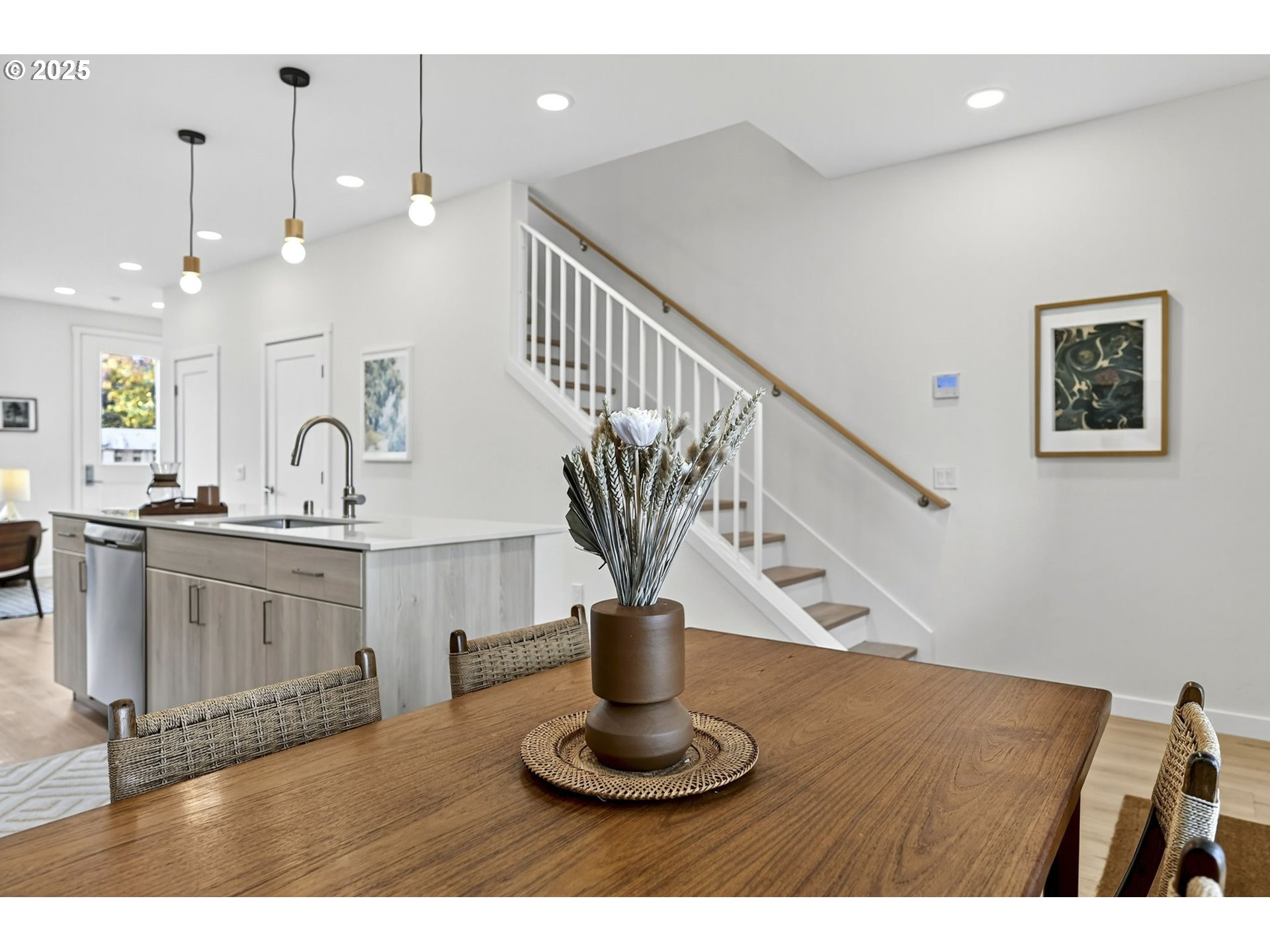 Photo #4: 174320578 Listing: Photo #4