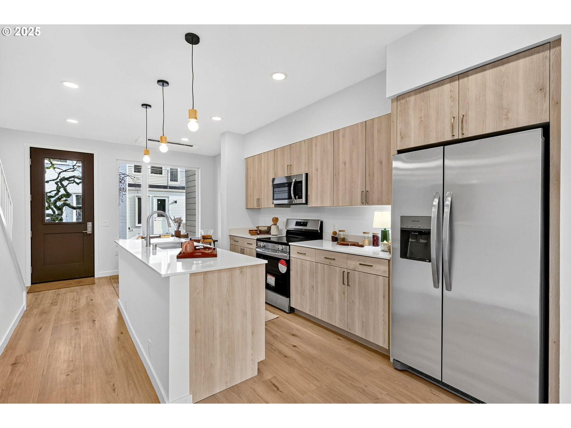 Photo #7: 174320578 Listing: Photo #7