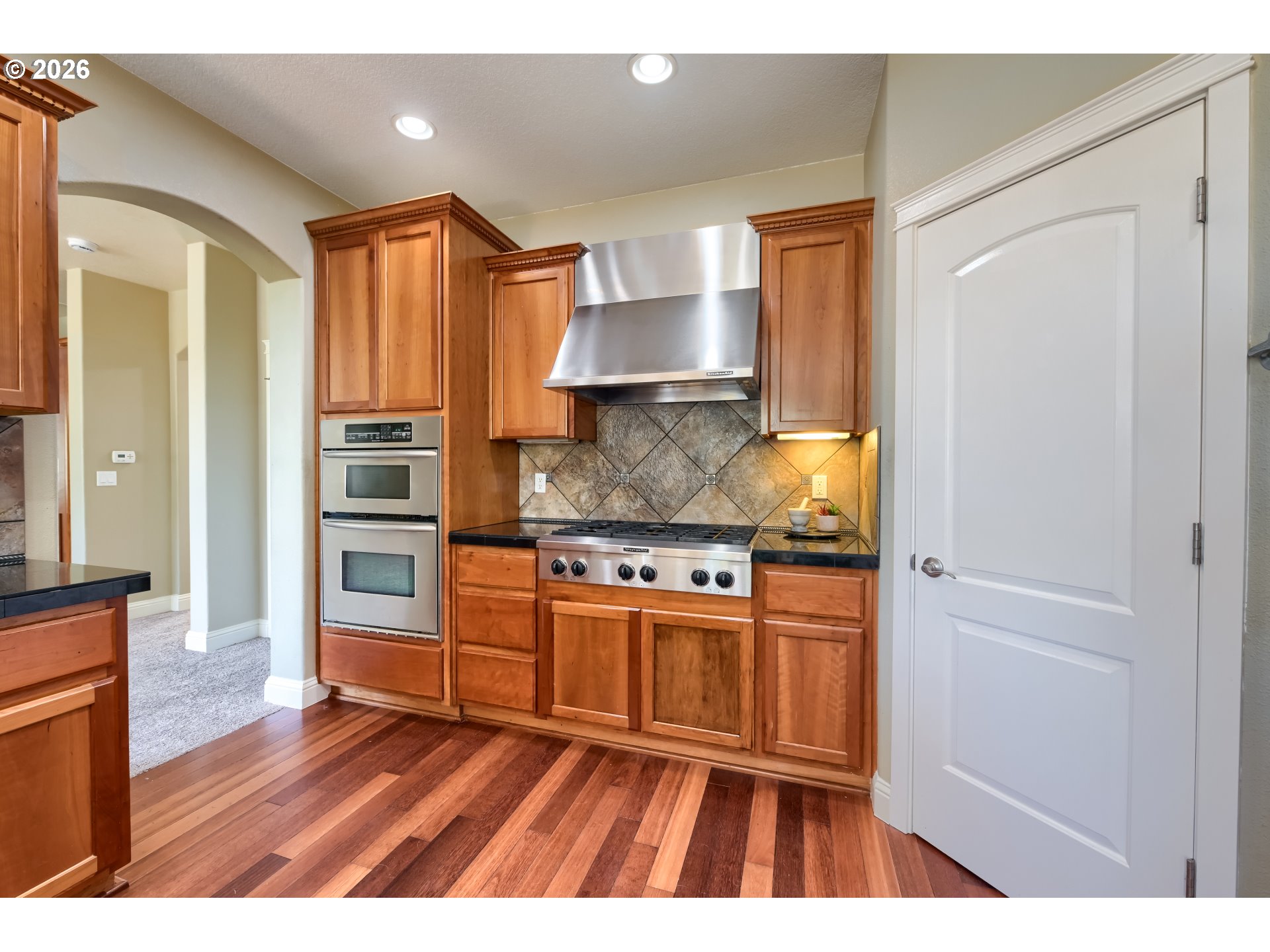 Property photo 11 of 48