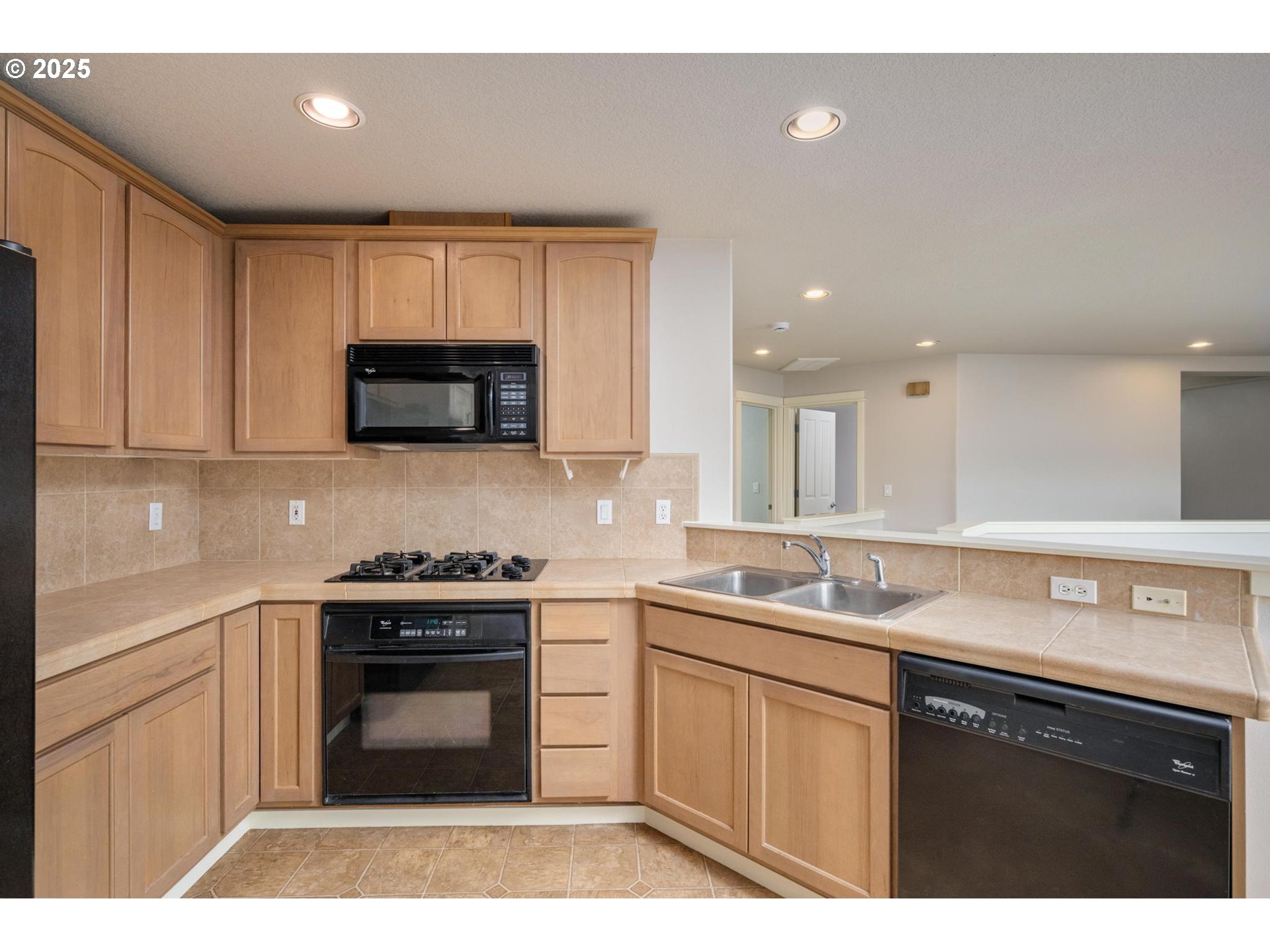 Photo #16: 174675999 Listing: Photo #16