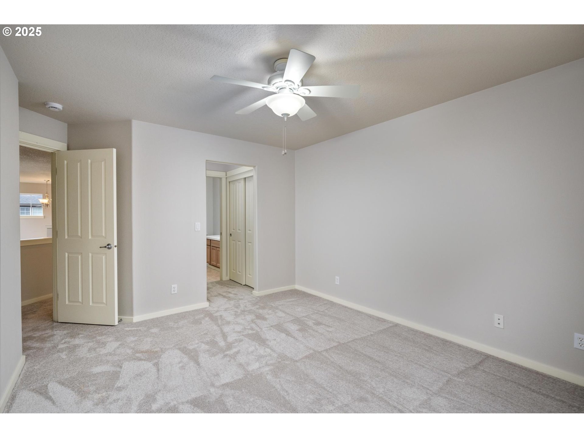 Photo #12: 174675999 Listing: Photo #12