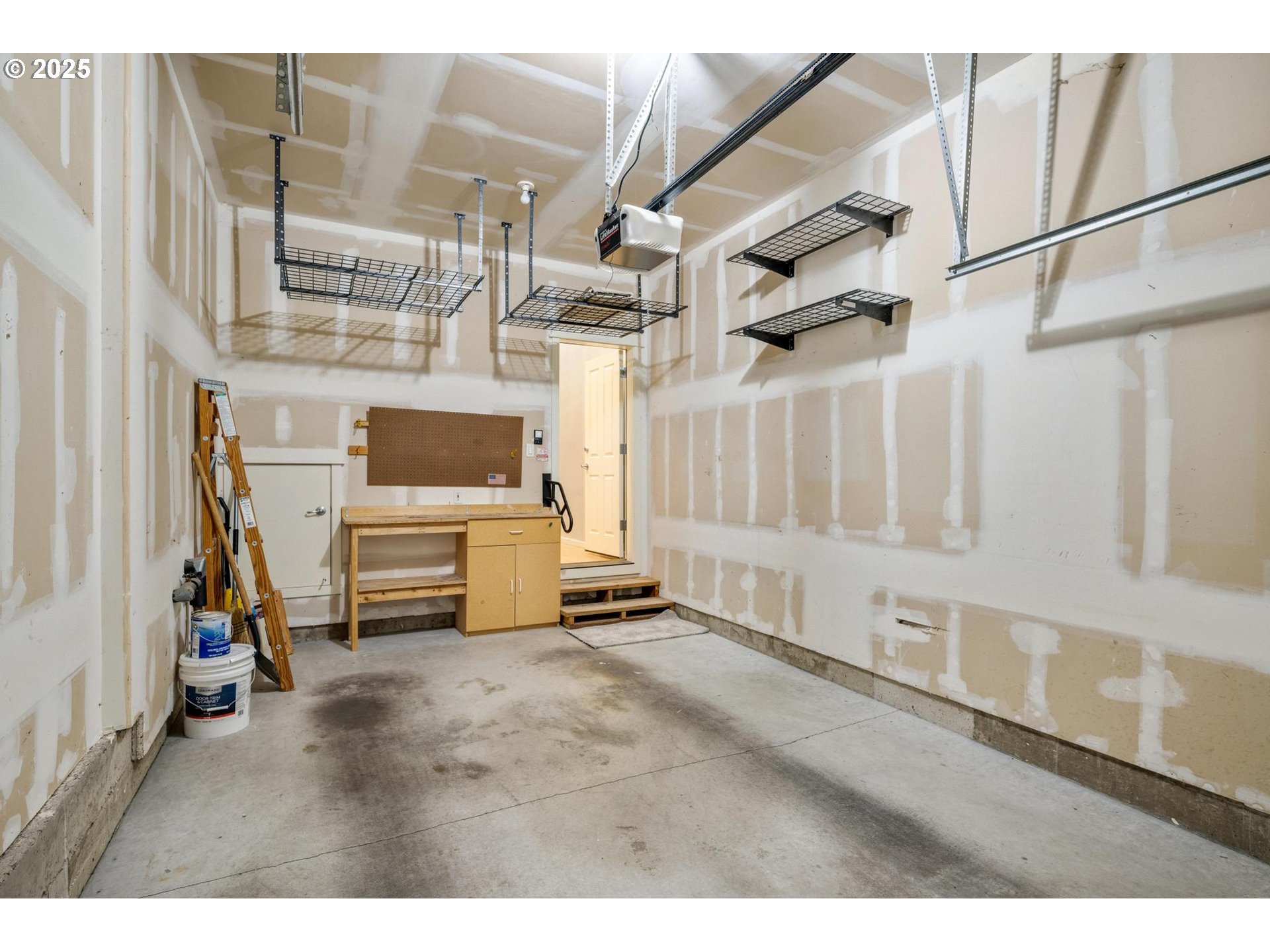 Photo #3: 174675999 Listing: Photo #3