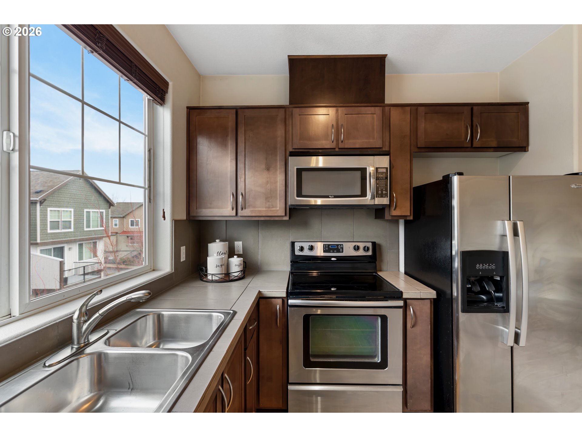 Photo #4: 175261628 Listing: Photo #4