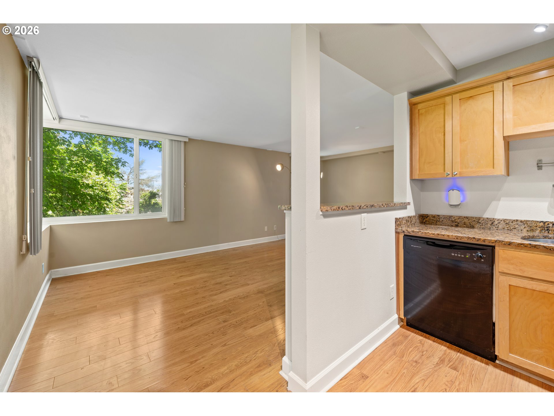 Photo #16: 175537072 Listing: Photo #16