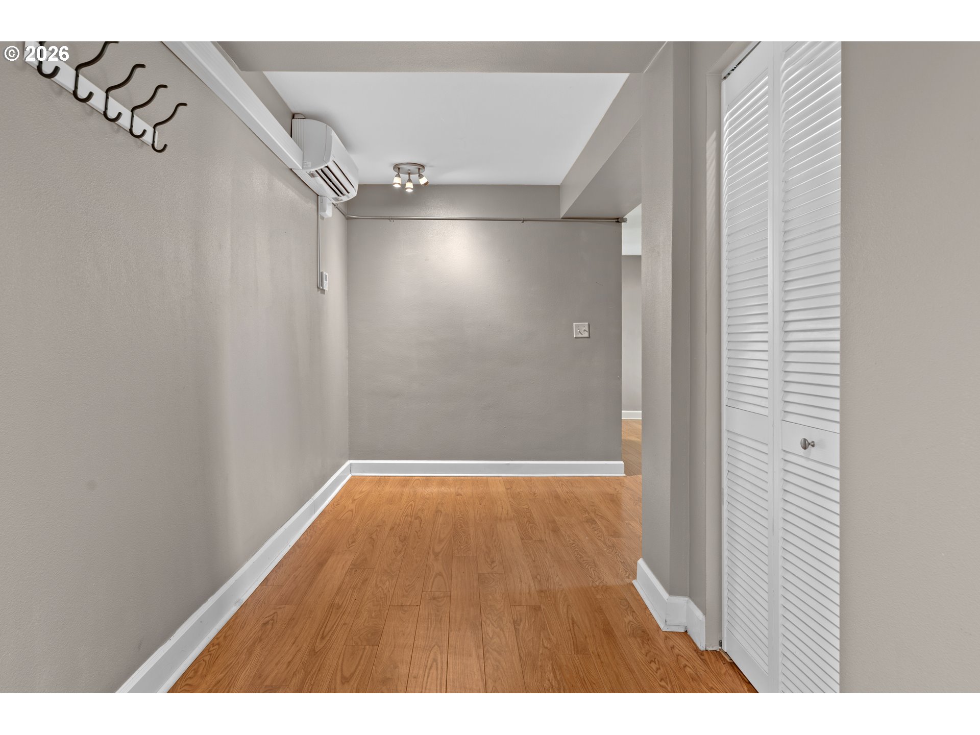 Photo #7: 175537072 Listing: Photo #7