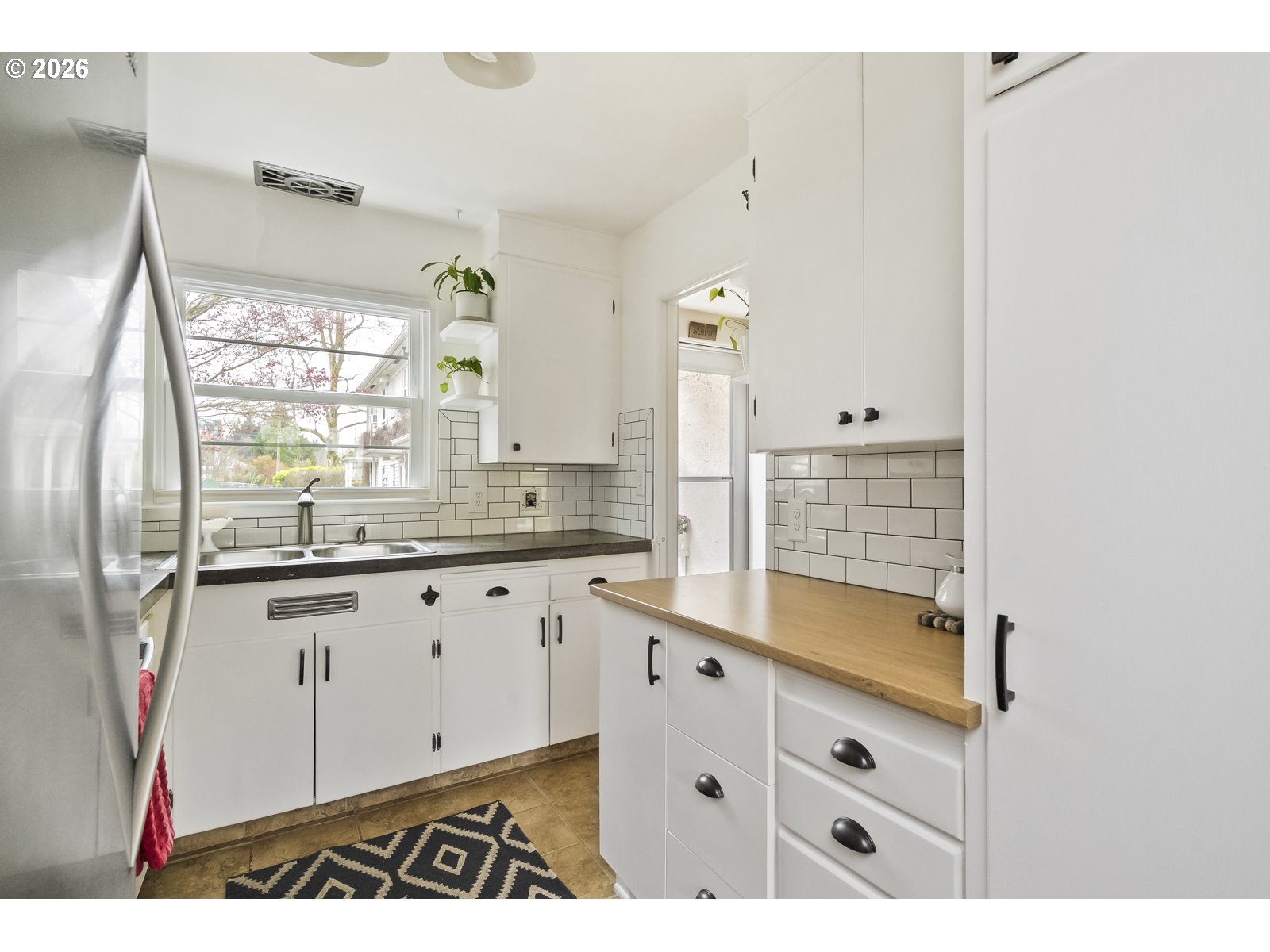 Photo #12: 176004117 Listing: Photo #12