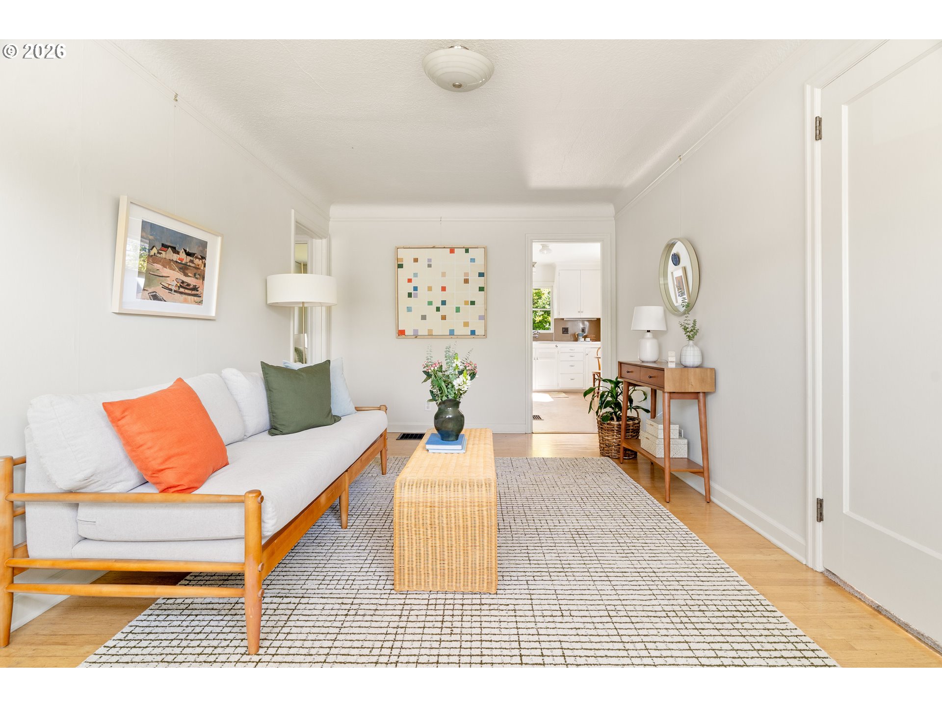 Photo #5: 176199295 Listing: Photo #5