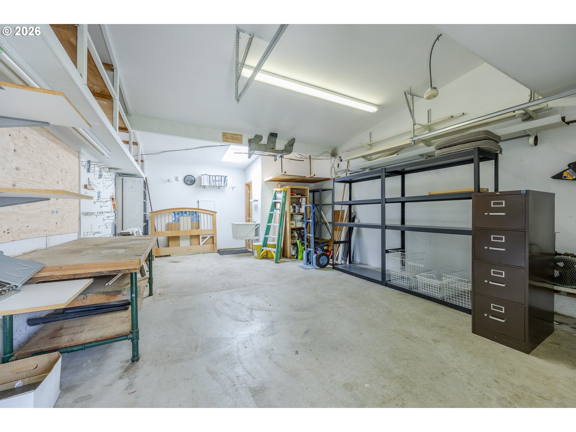 38 Kingsbury, Eugene, OR, 97404