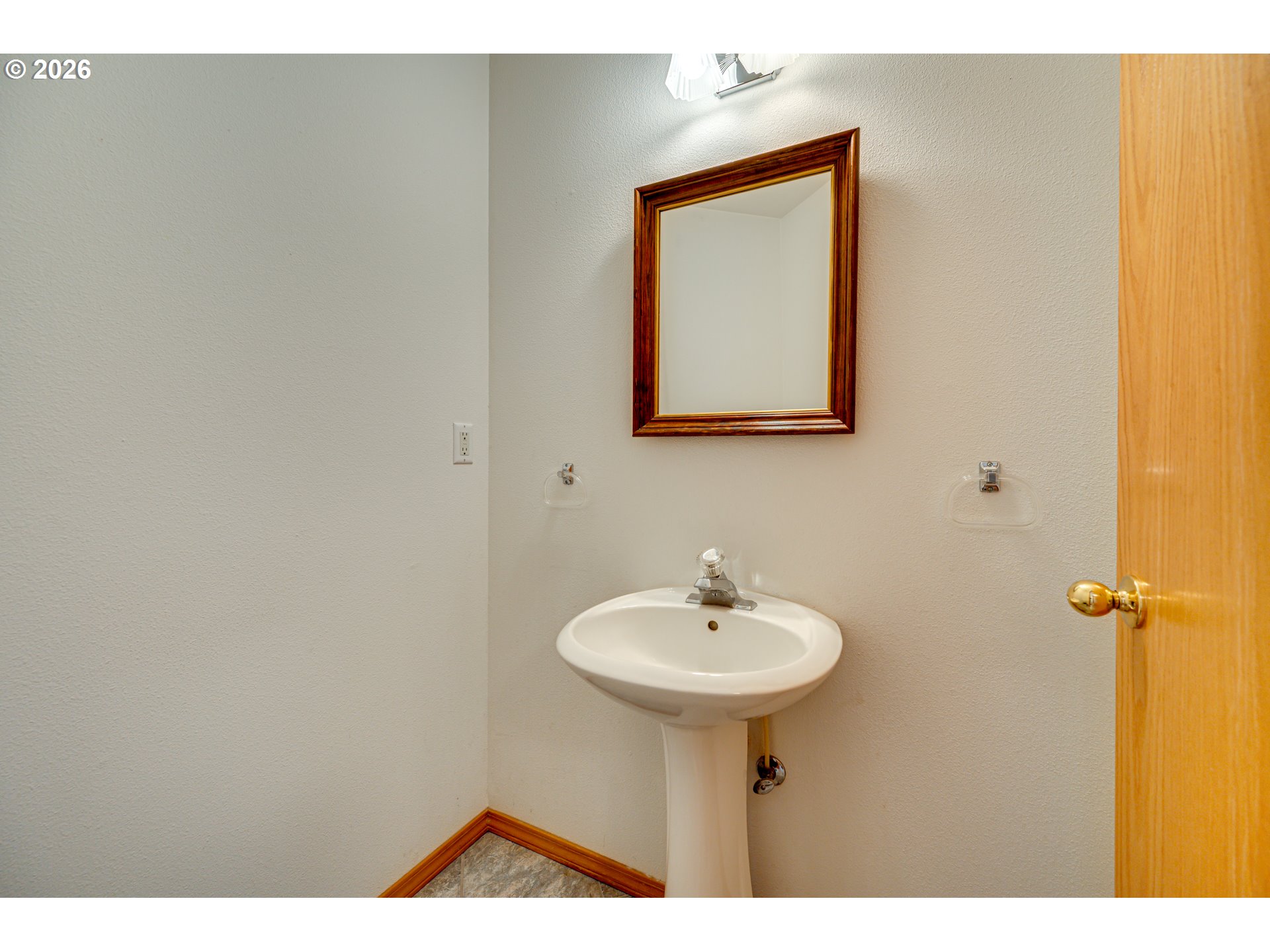 Photo #19: 176467331 Listing: Photo #19