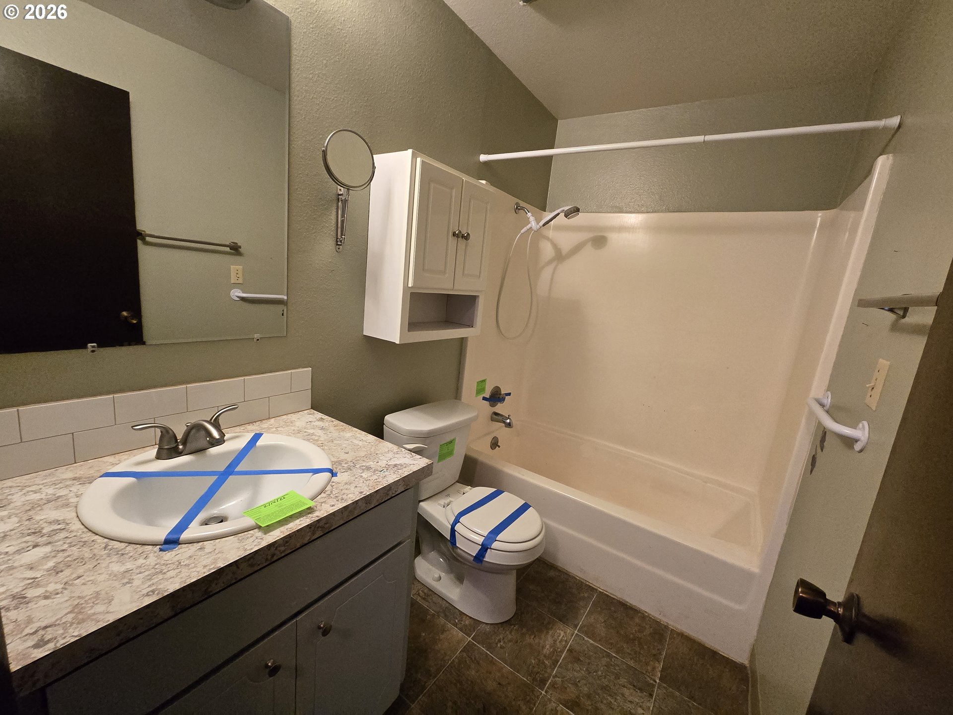 Photo #12: 176493202 Listing: Photo #12