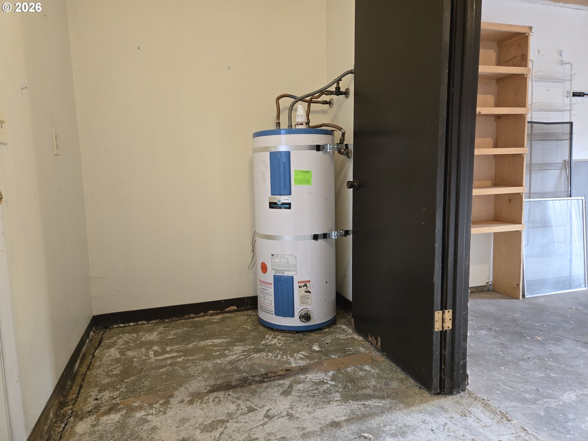 Photo #4: 176493202 Listing: Photo #4