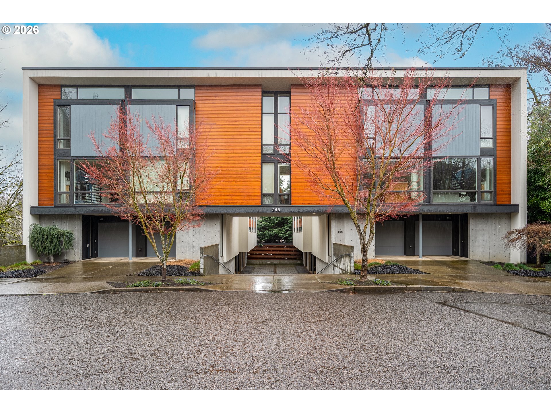 Photo #1: 176678825 Listing: Photo #1