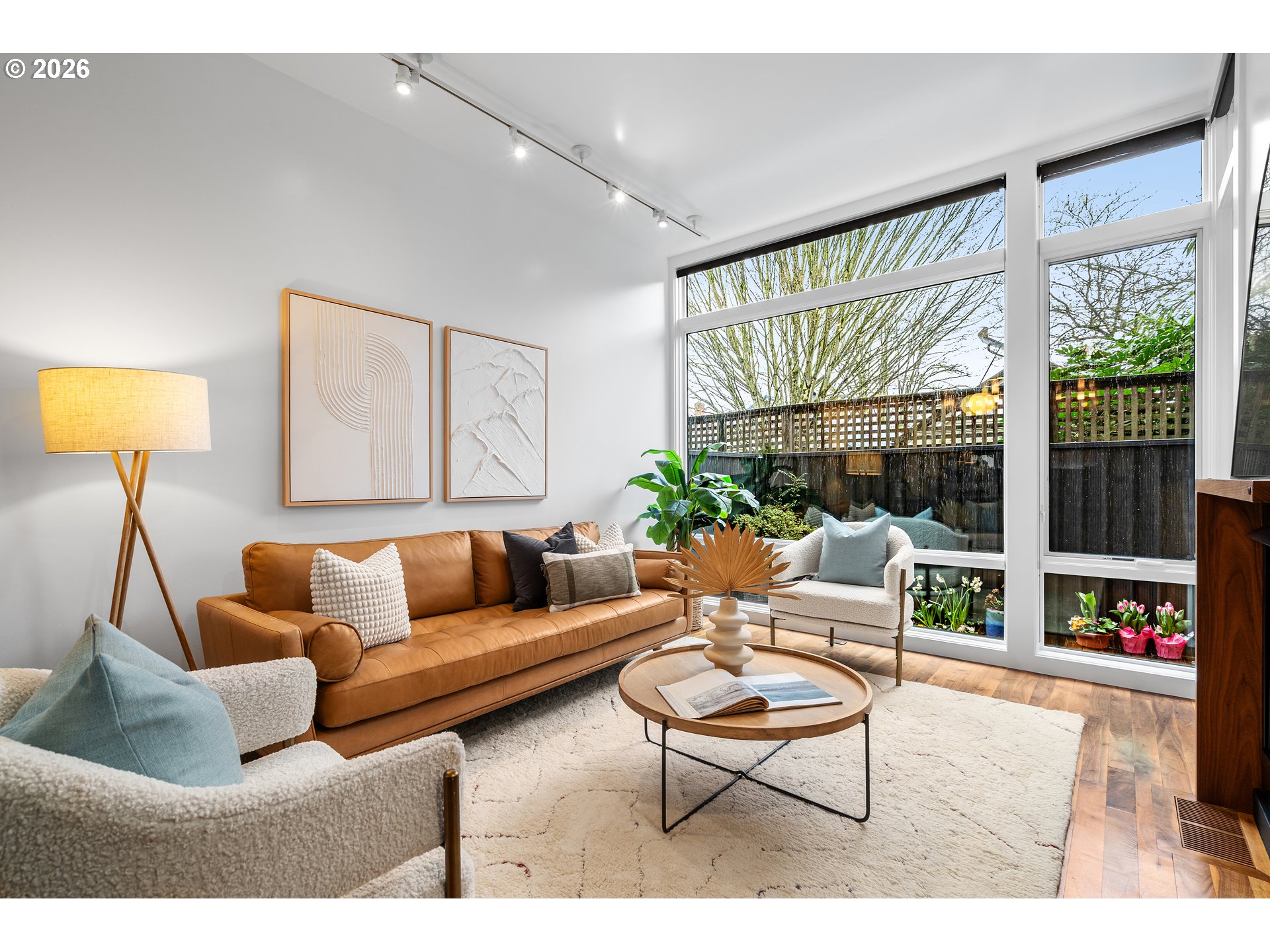 Photo #4: 176678825 Listing: Photo #4