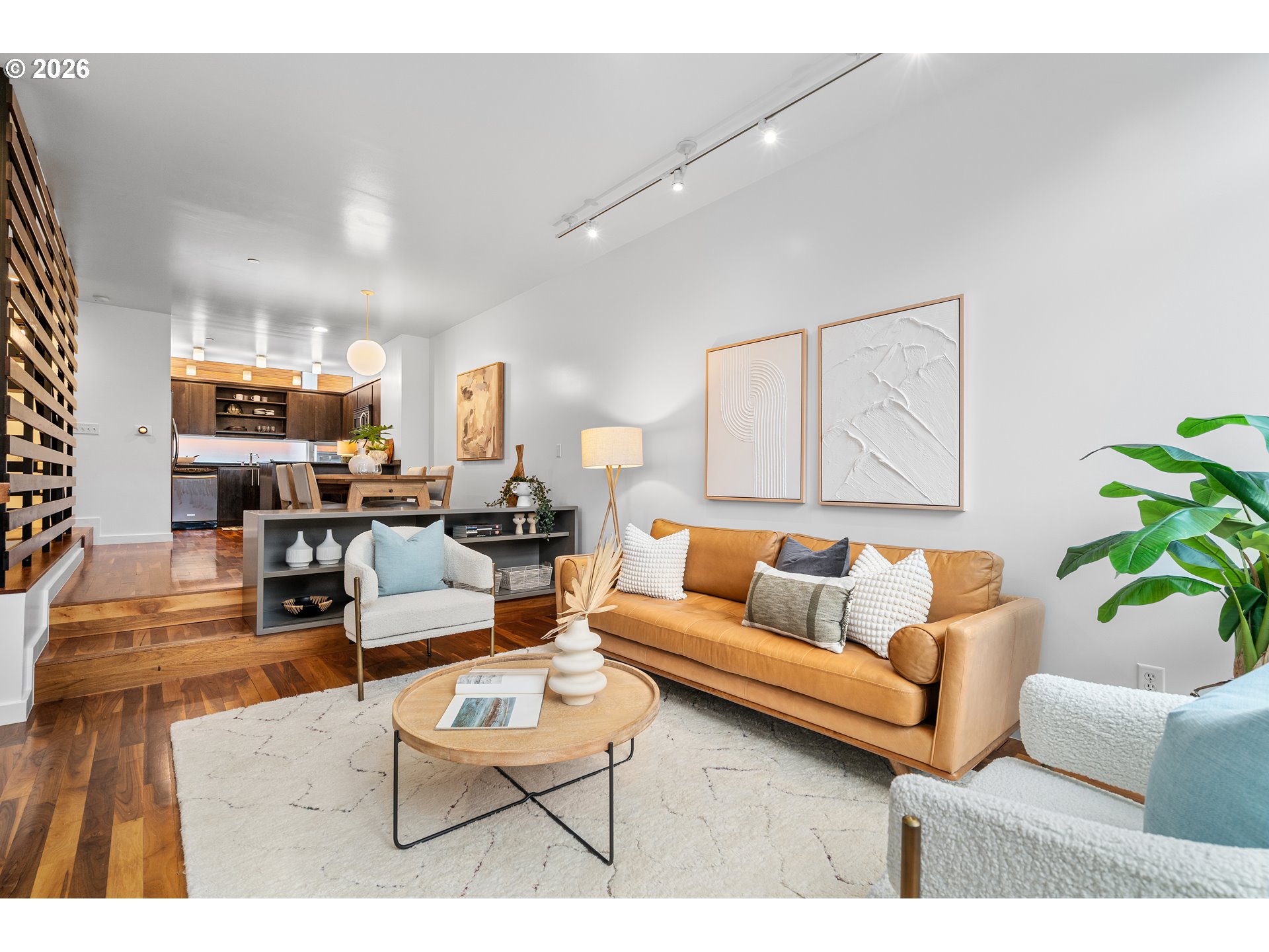 Photo #5: 176678825 Listing: Photo #5