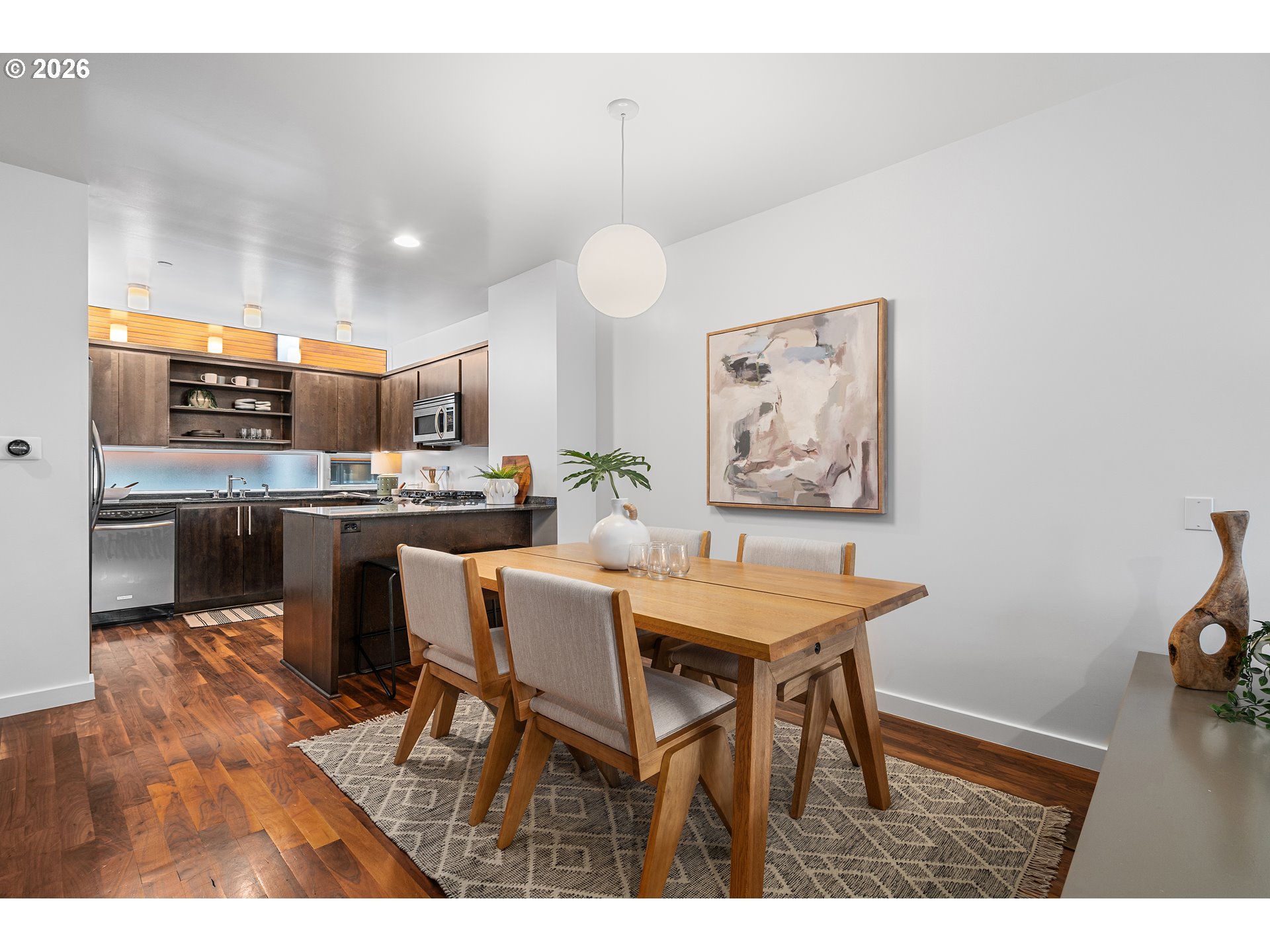 Photo #9: 176678825 Listing: Photo #9