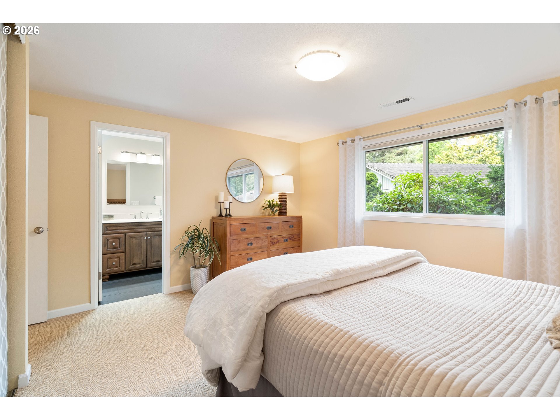 Photo #14: 177488786 Listing: Photo #14
