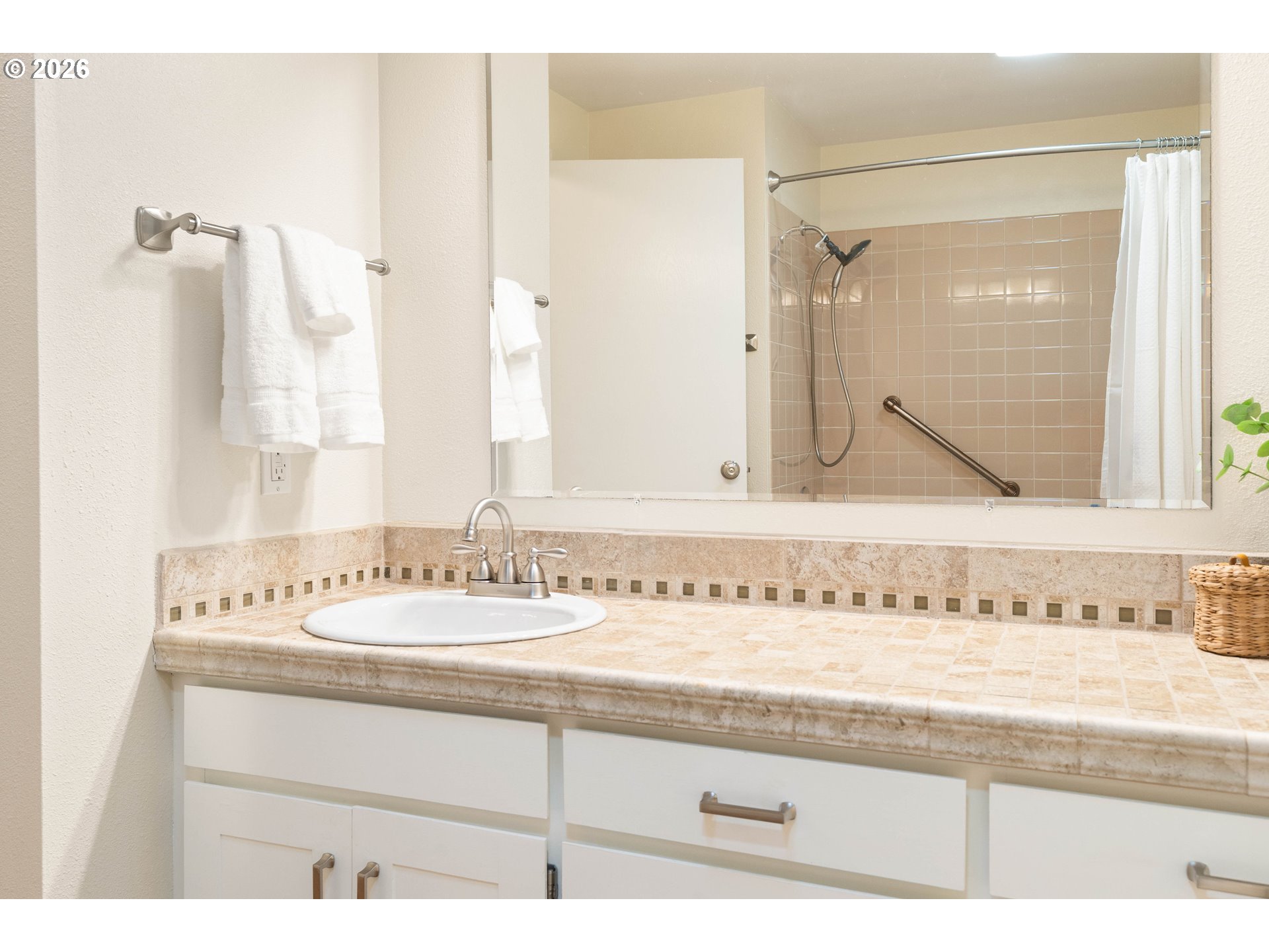 Photo #18: 177488786 Listing: Photo #18