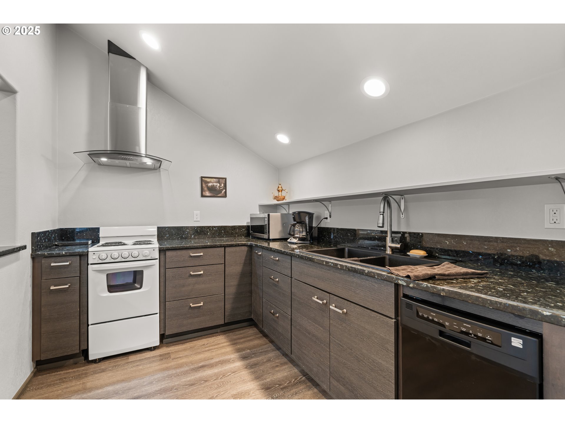 94270 MOUND WAY, Gold Beach, OR, 97444