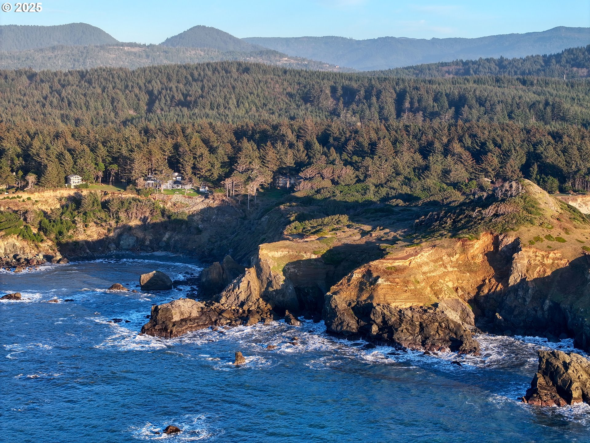 94270 MOUND WAY, Gold Beach, OR, 97444