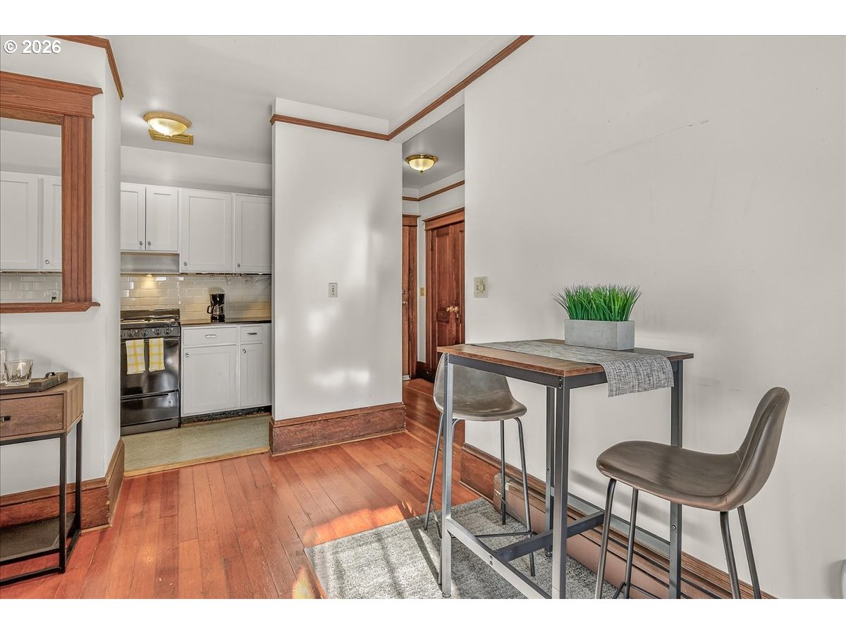 Photo #21: 179098635 Listing: Photo #21