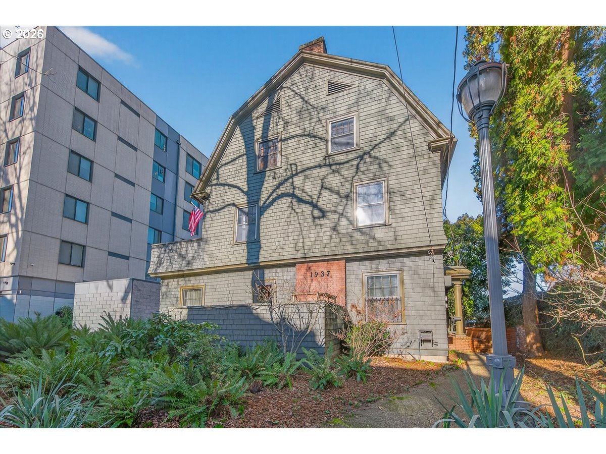 Photo #4: 179098635 Listing: Photo #4