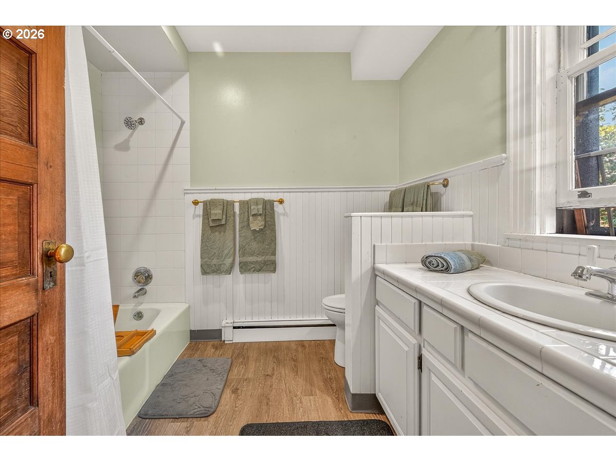 Photo #33: 179098635 Listing: Photo #33