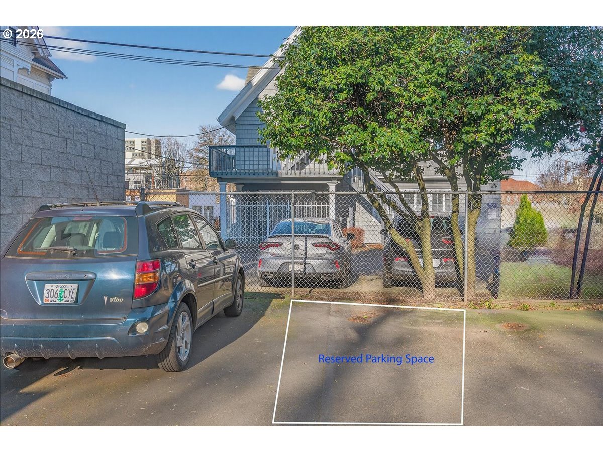 Photo #7: 179098635 Listing: Photo #7