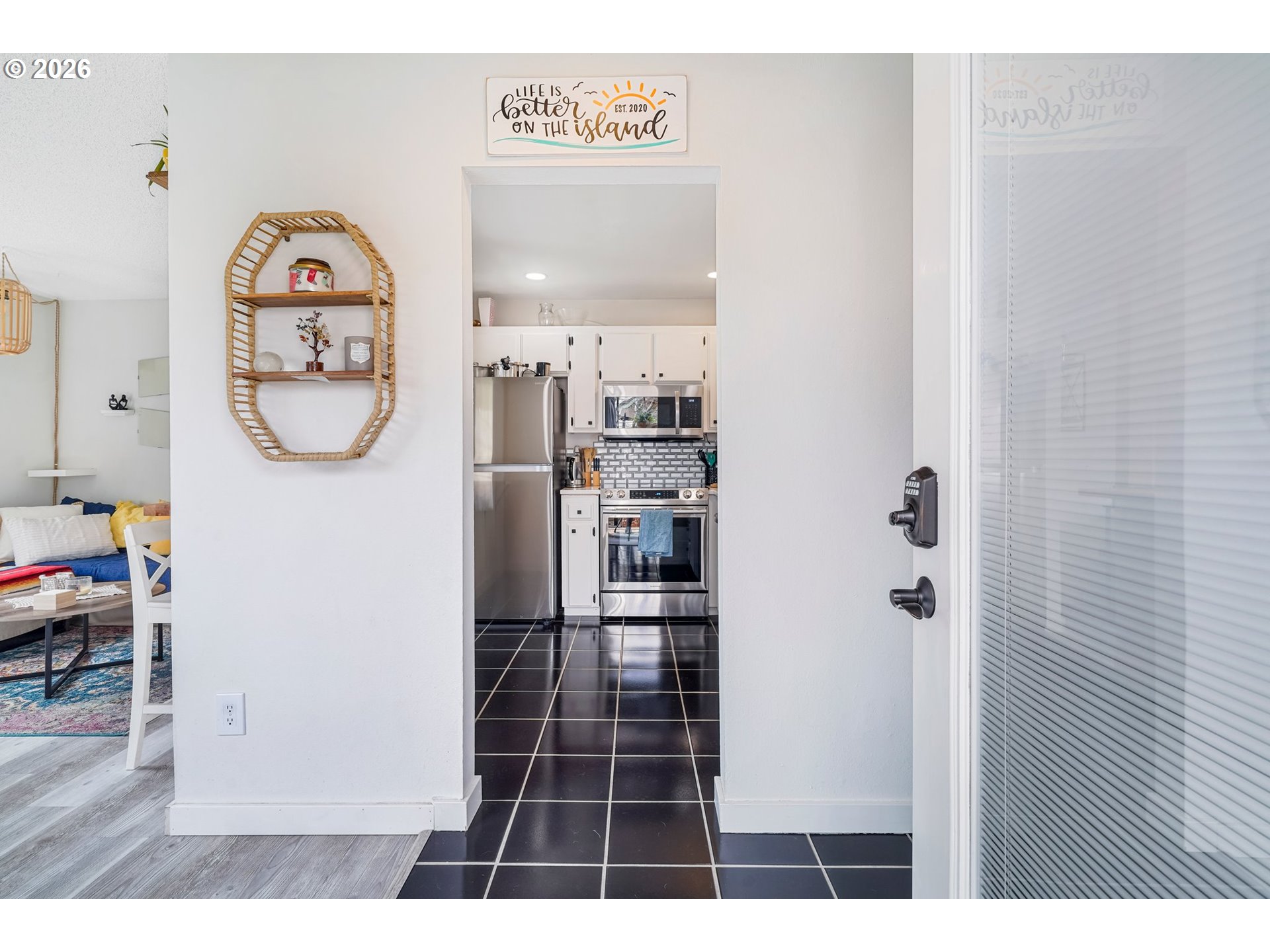 Photo #10: 179596766 Listing: Photo #10