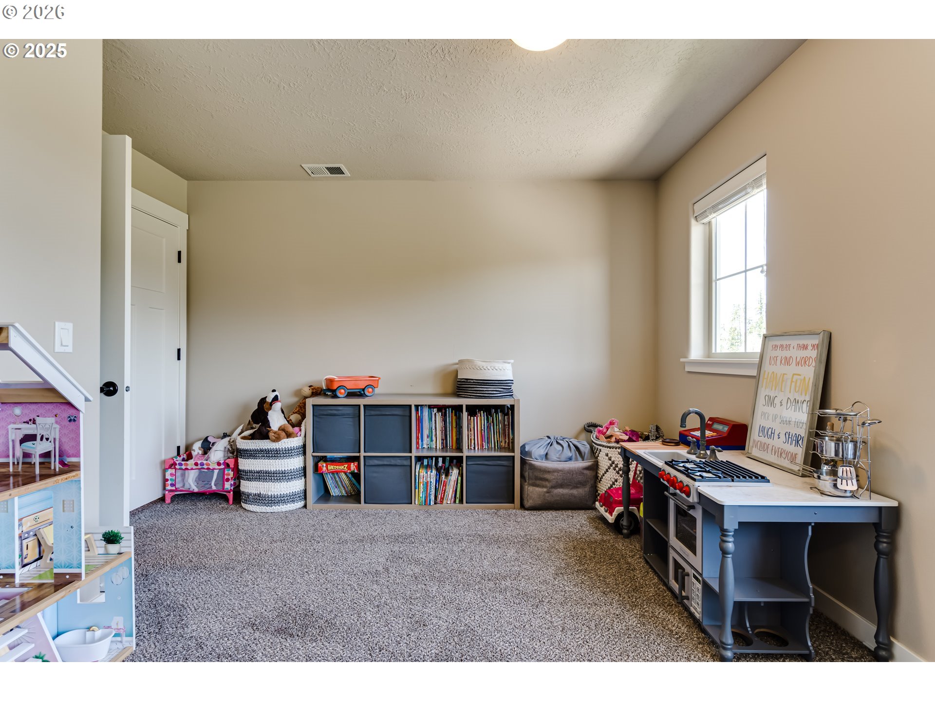 3237 TIMBERLINE DR, Eugene, OR, 97405