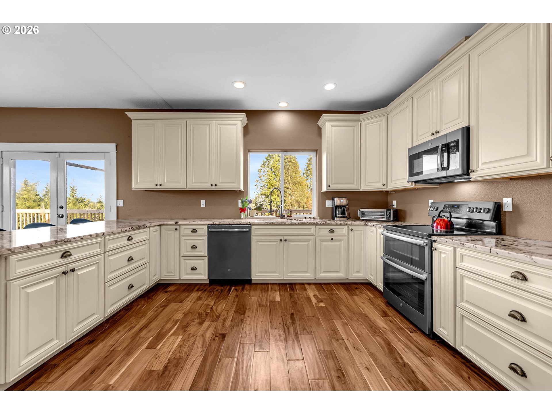 16000 NE 185TH AVE, BrushPrairie, 4 Bedrooms Bedrooms, ,3.1 BathroomsBathrooms,Residential,For Sale,185TH,0,180144399