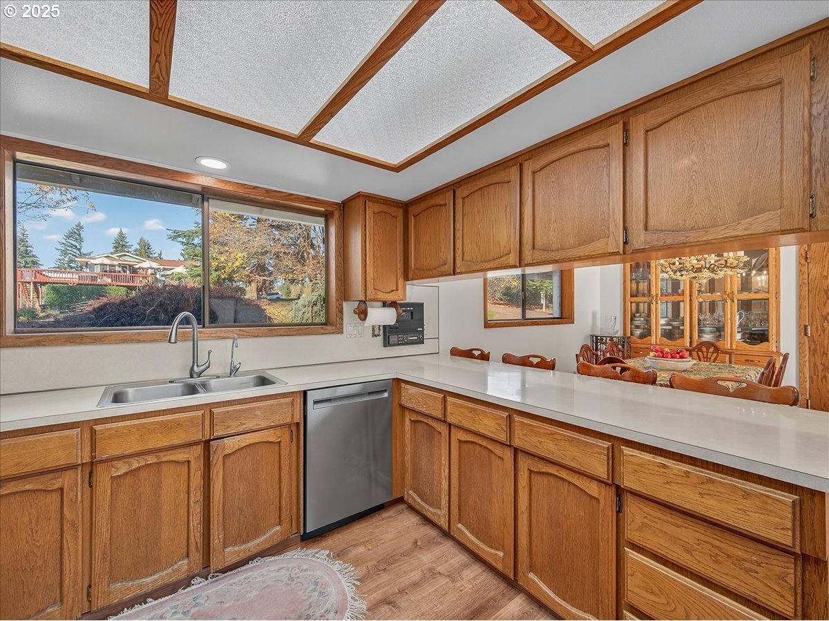 18680 SE HIGHWAY 212, Damascus, OR, 97089