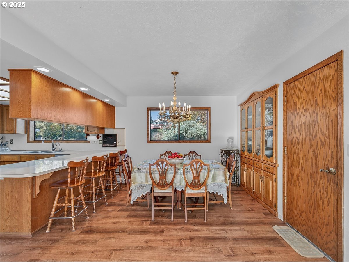 18680 SE HIGHWAY 212, Damascus, OR, 97089