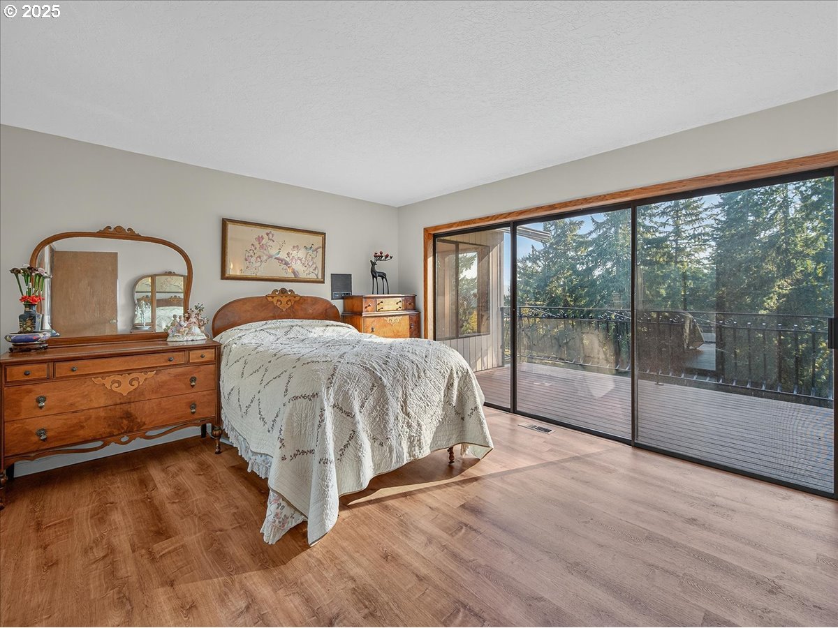 18680 SE HIGHWAY 212, Damascus, OR, 97089