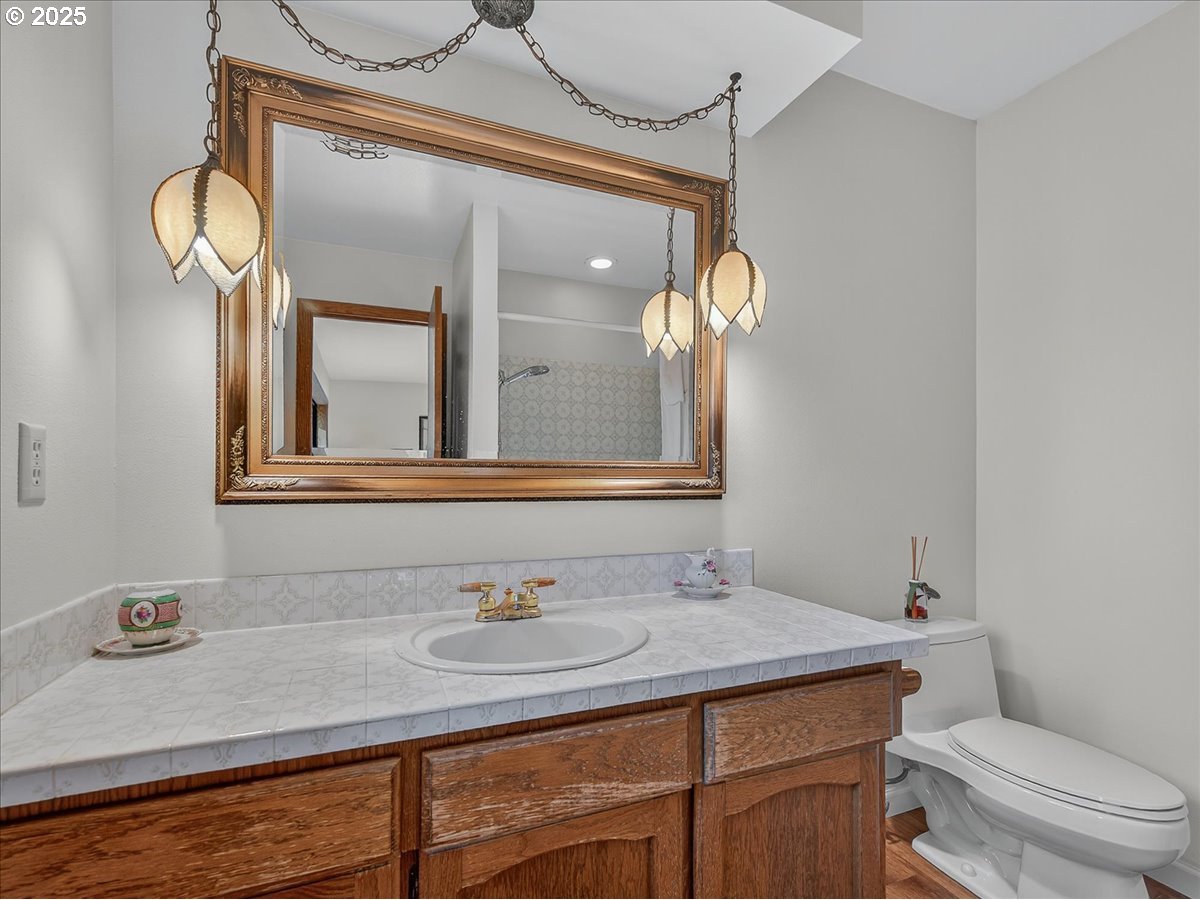 18680 SE HIGHWAY 212, Damascus, OR, 97089