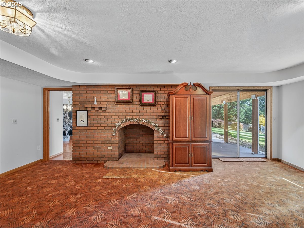 18680 SE HIGHWAY 212, Damascus, OR, 97089